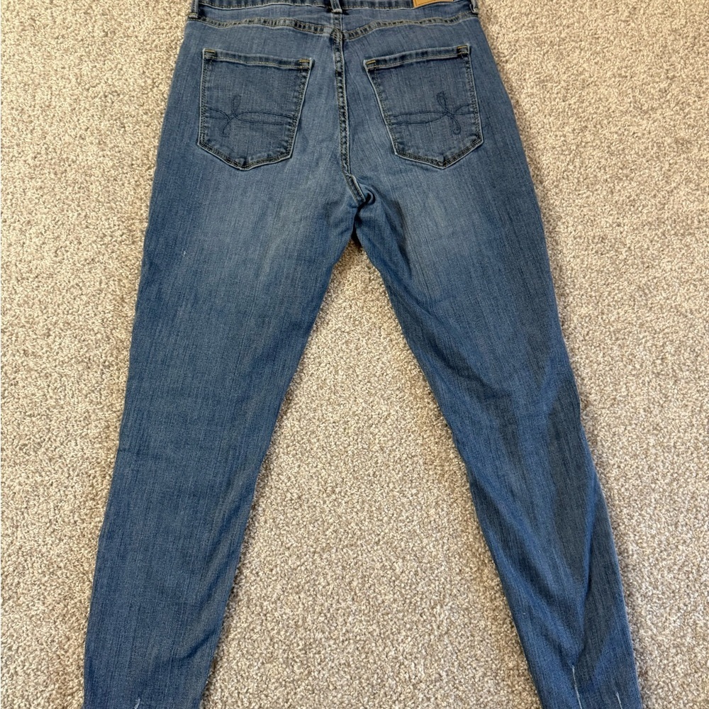 Denizen from Levi’s Mid Rise Skinny Jeans – Distressed Blue Denim 30 inch waist - Picture 6 of 6